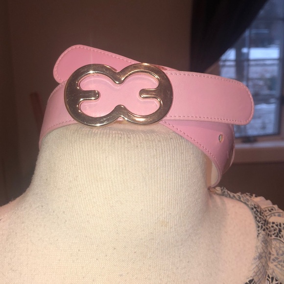 Escada Accessories - ESCADA PINK NWOT SILVER BUCKLE BELT
